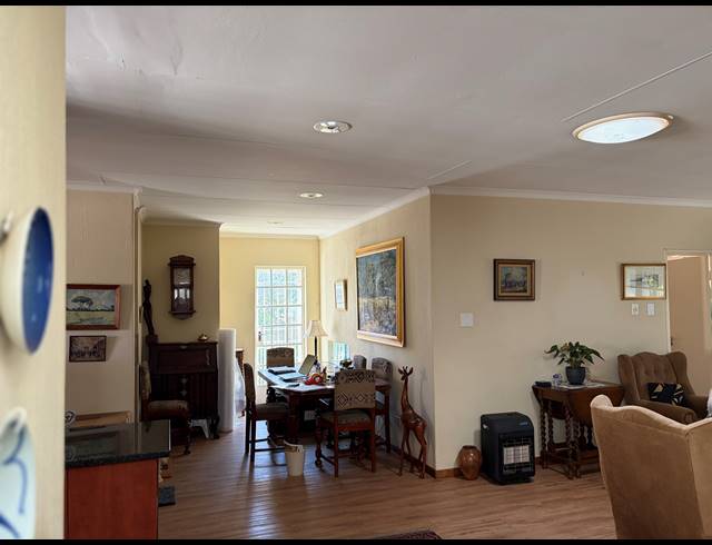 2 BEDROOM CLUSTER FOR SALE IN MAGALIESSIG